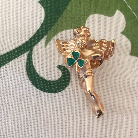 Avon 2005 Shamrock angel Pin With Box - Picture 3 of 4